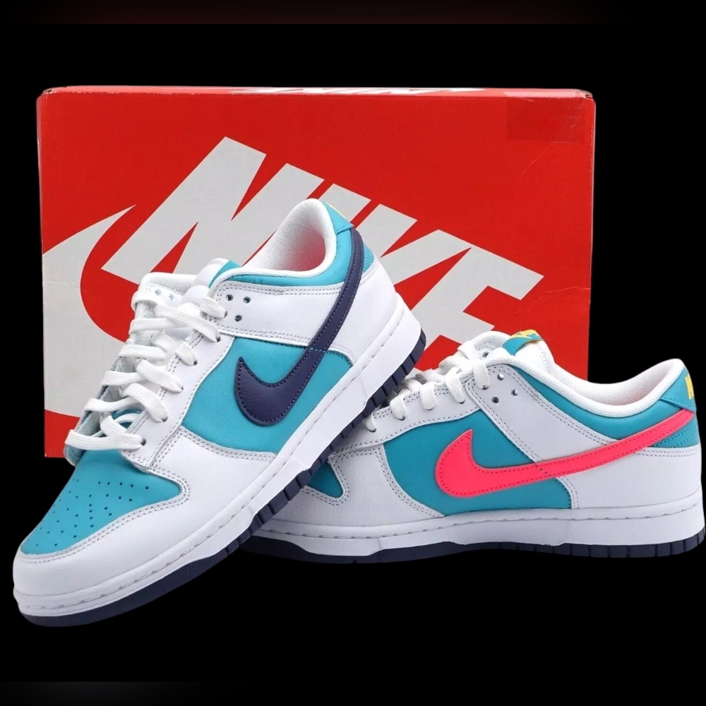 NIKE DUNK RETRO WOMEN'S US SIZE 7.5 BRAND NEW IN BOX